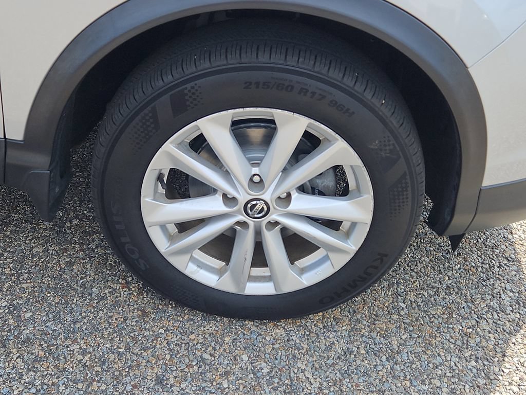 Used 2019 Nissan Rogue Sport SV AWD/4WD image 10