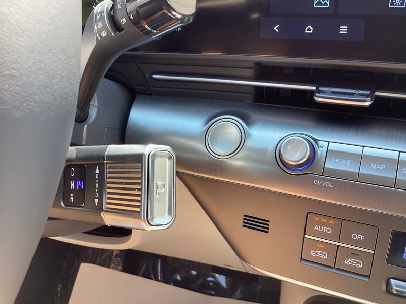 New 2025 Hyundai Kona SEL image 39