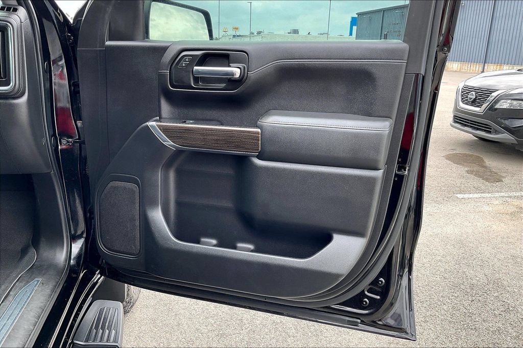 Used 2019 Chevrolet Silverado 1500 RST w/ True North Edition AWD/4WD image 23