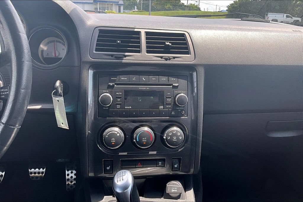 Used 2010 Dodge Challenger R/T RWD image 25