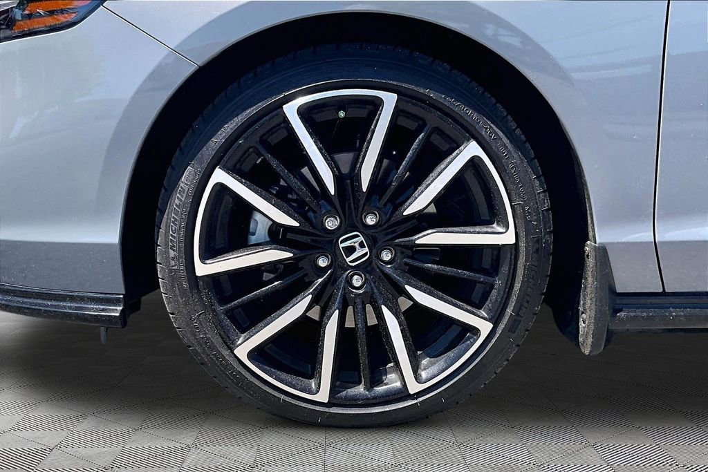Certified 2025 Honda Accord Touring image 22
