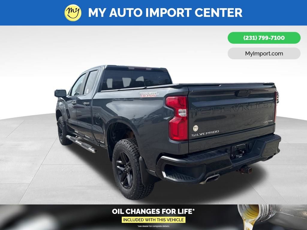 Used 2019 Chevrolet Silverado 1500 Custom Trail Boss w/ Custom Convenience Package AWD/4WD image 5