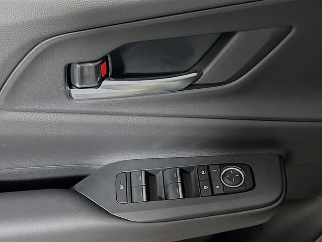 New 2026 Toyota Prius Plug-In Hybrid FWD image 14