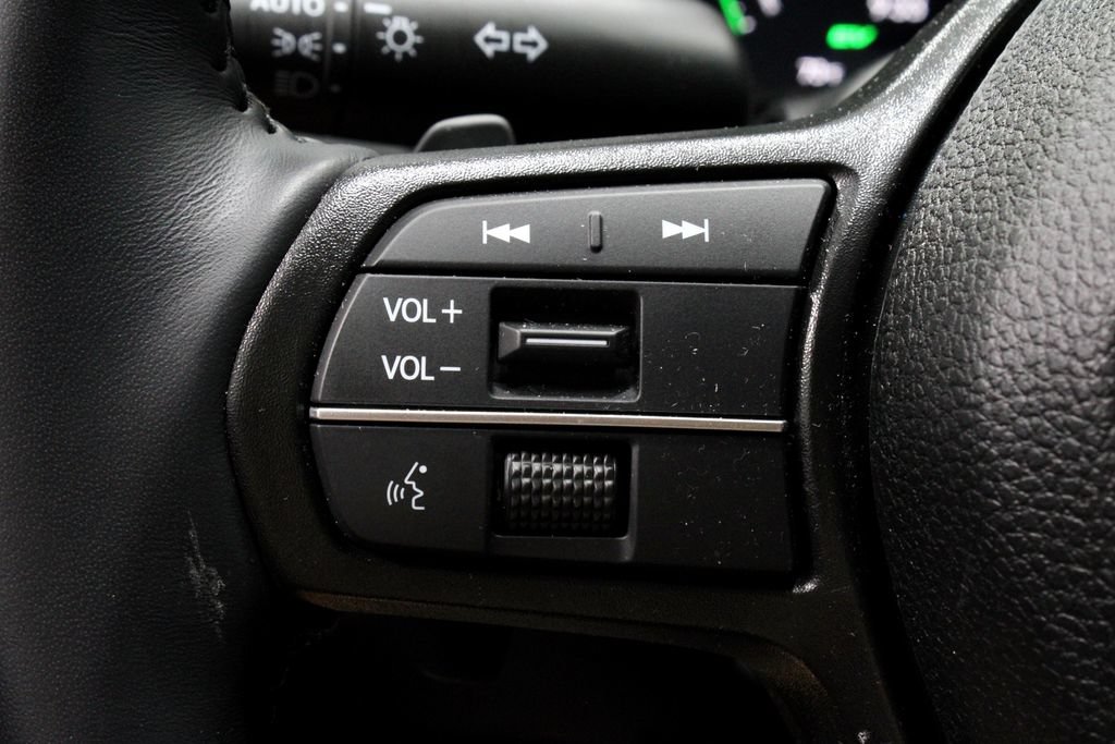 Used 2025 Honda Accord Sport image 26