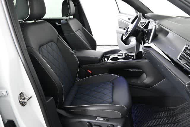 New 2026 Volkswagen Atlas Cross Sport SEL Premium R-Line AWD/4WD image 20