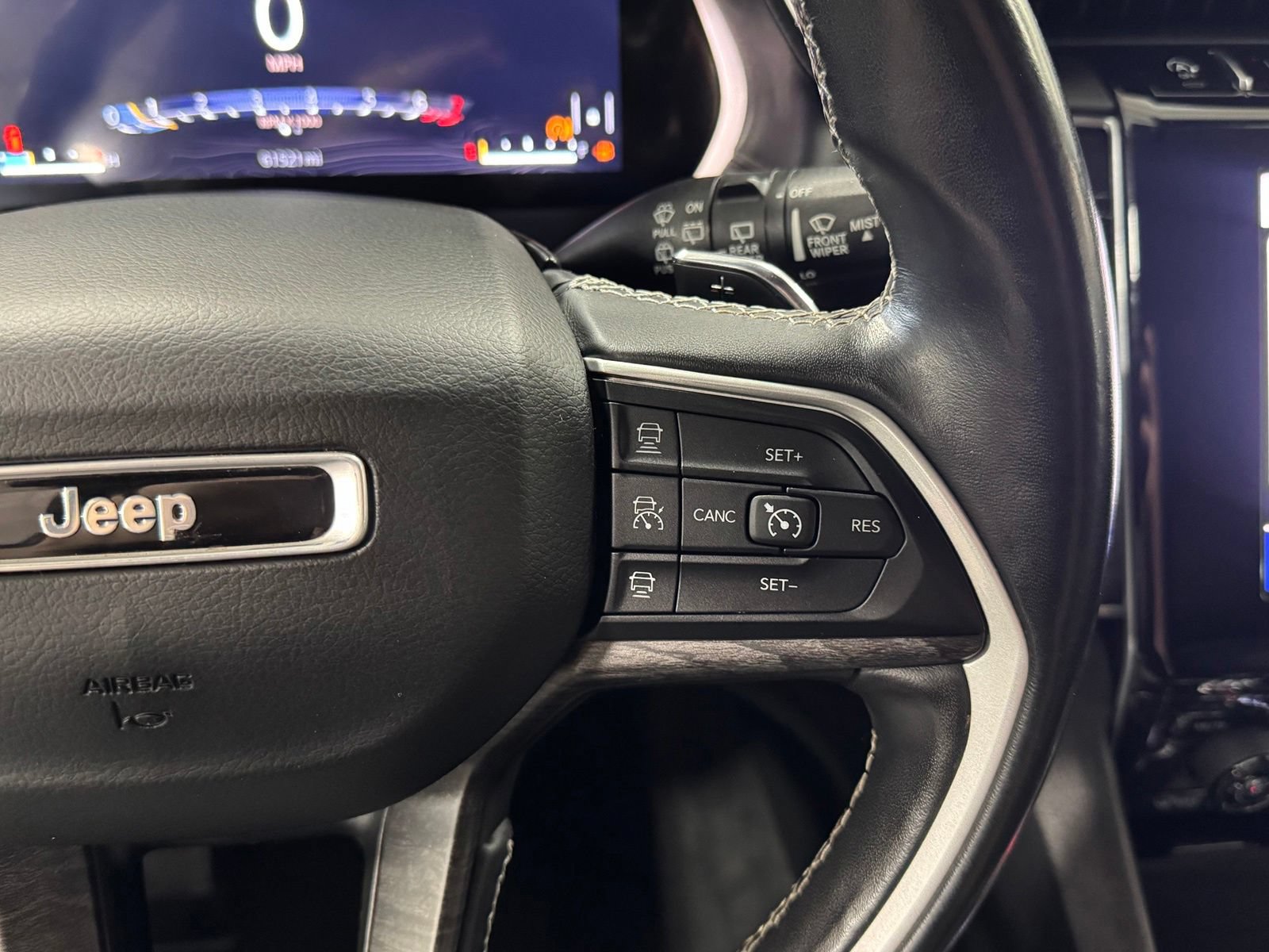 Used 2021 Jeep Grand Cherokee L Limited AWD/4WD image 22