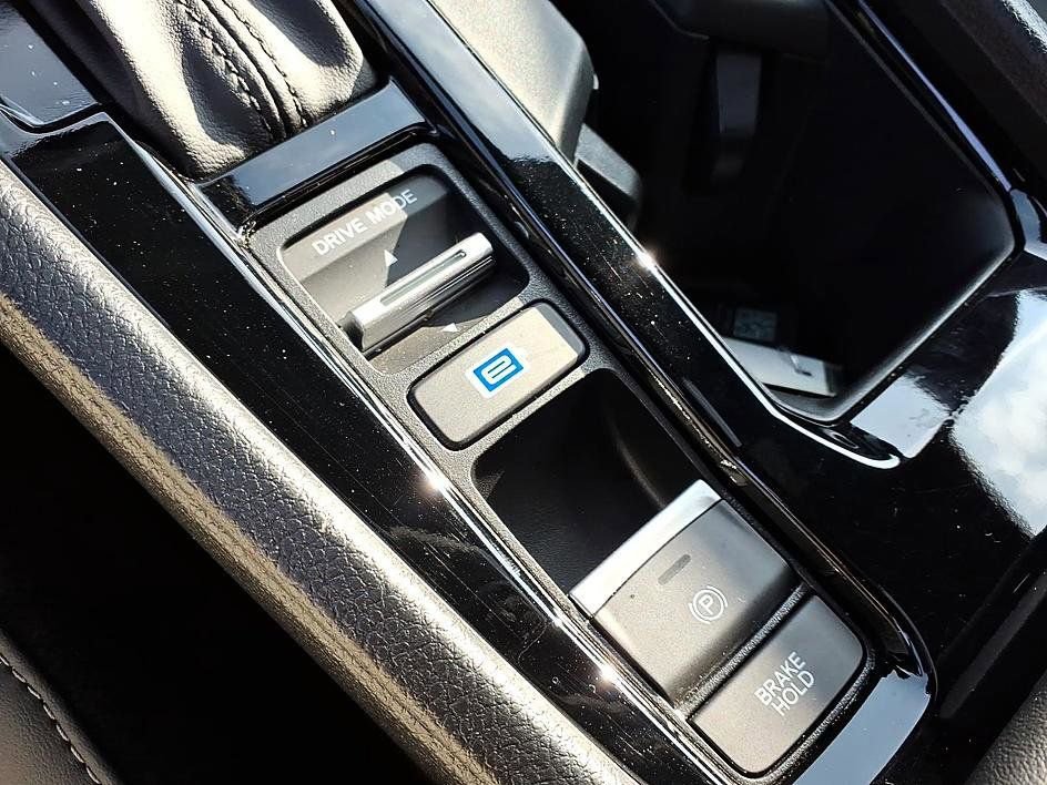 Certified 2025 Honda Accord Sport image 25