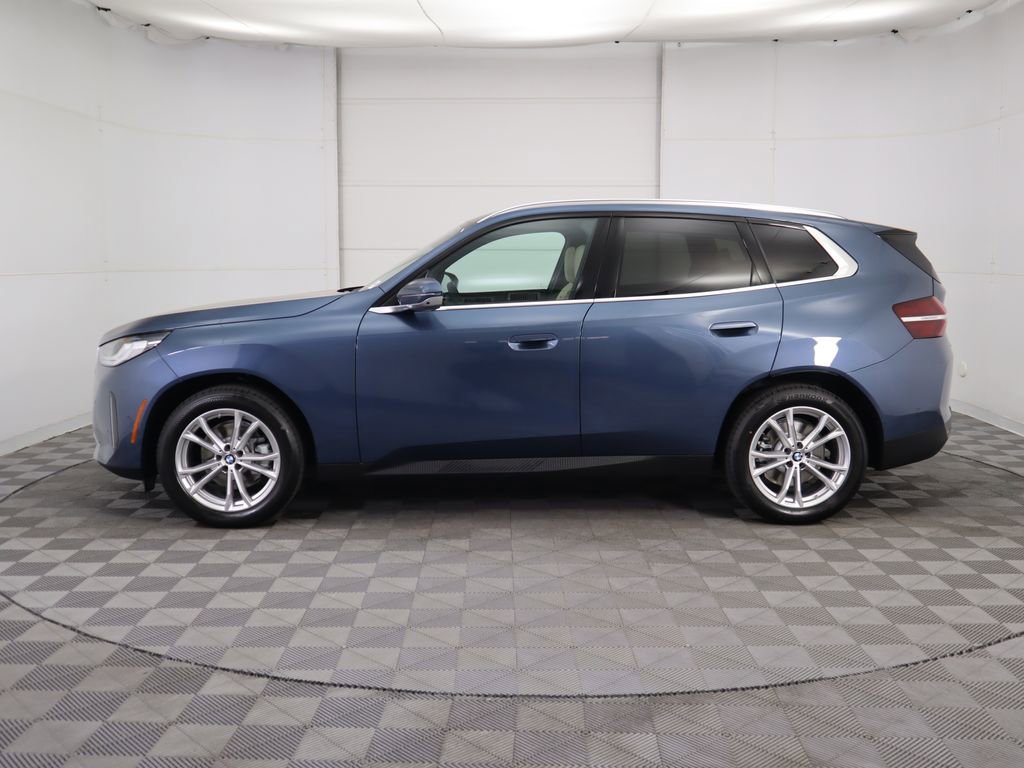 Certified 2025 BMW X3 xDrive30i w/ Premium Package image 9