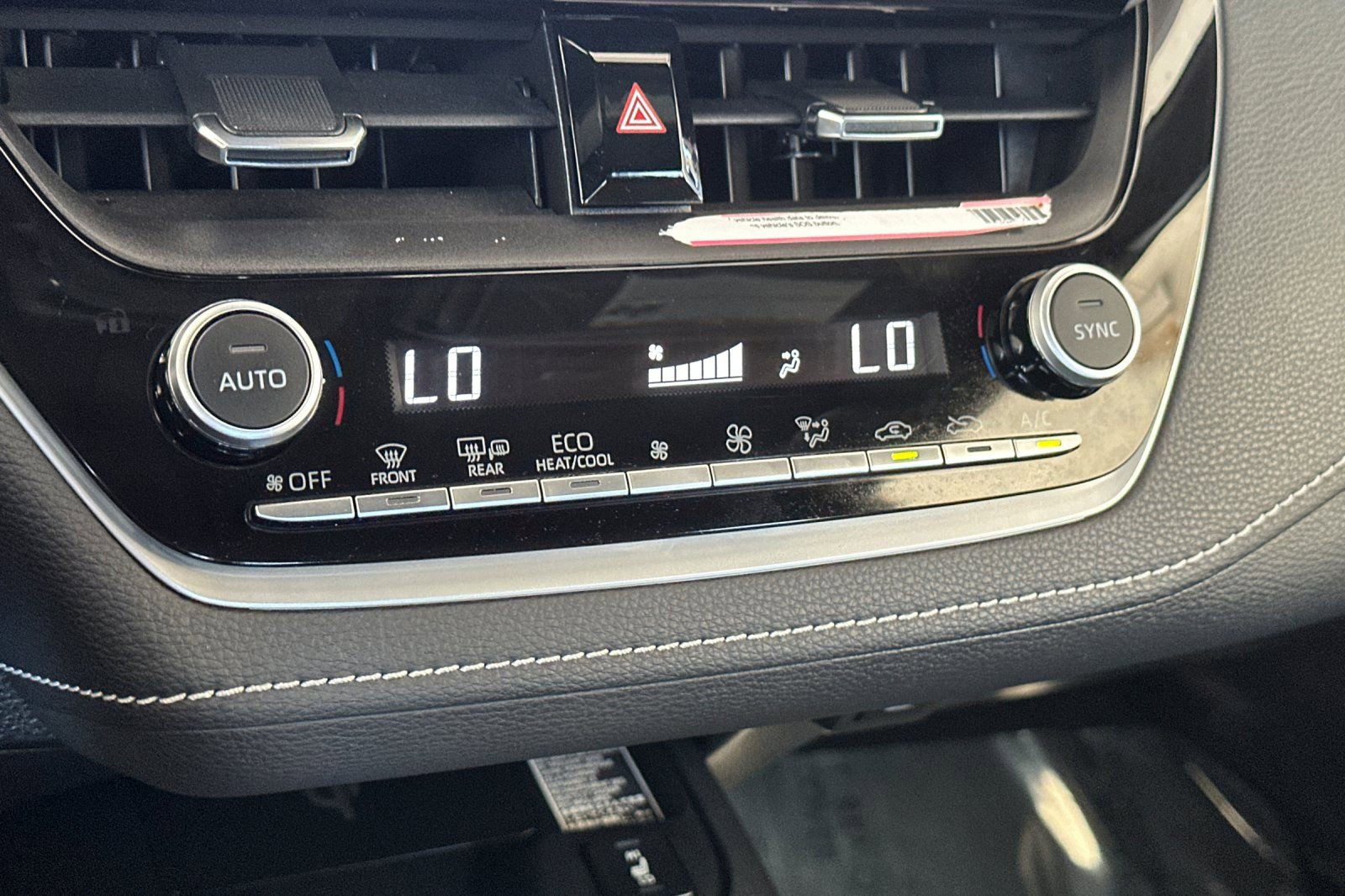 Used 2025 Toyota Corolla XSE FWD image 21