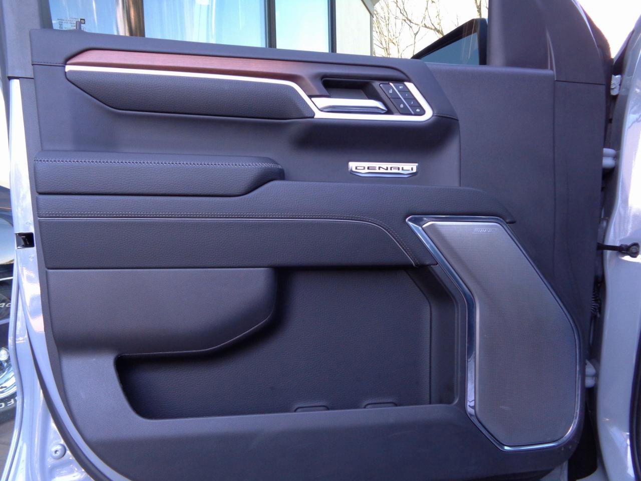 Used 2024 GMC Sierra 1500 Denali image 16