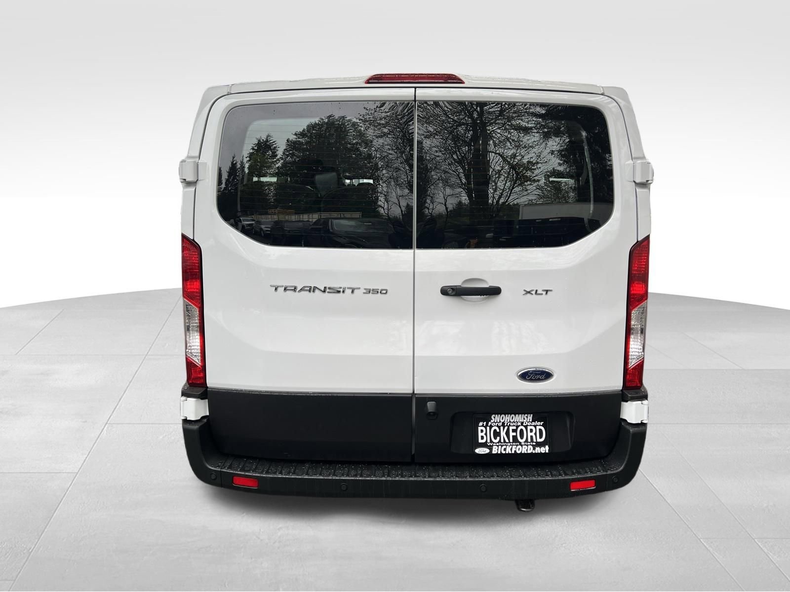 Used 2023 Ford Transit 350 XLT RWD image 8