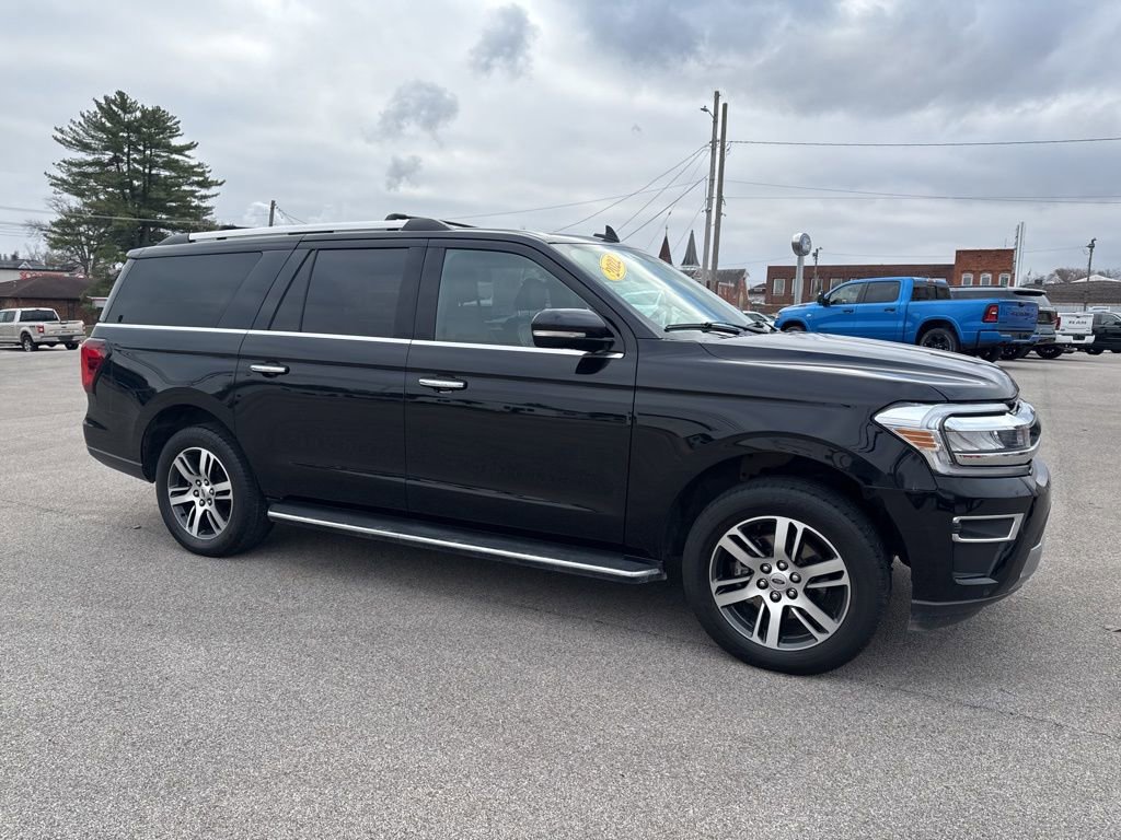 Used 2022 Ford Expedition Max Limited image 7