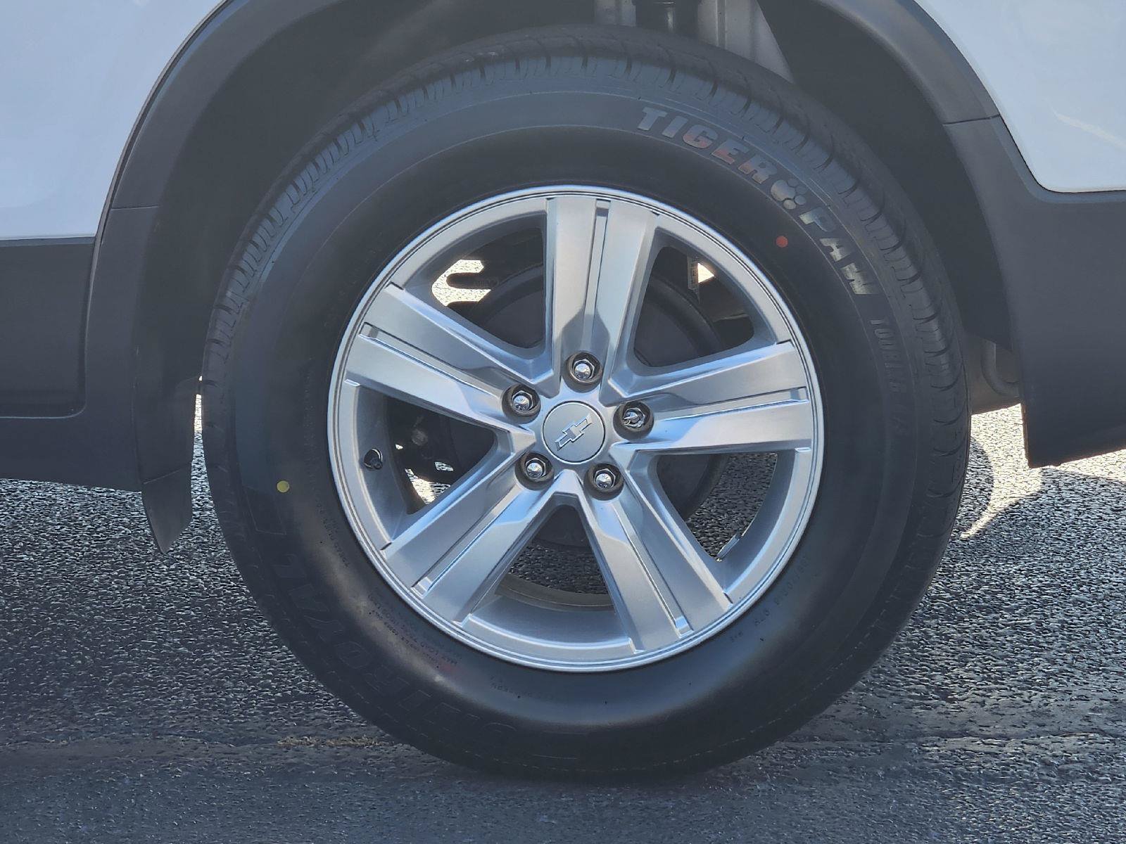Used 2019 Chevrolet Trax LT w/ Driver Confidence Package FWD image 27