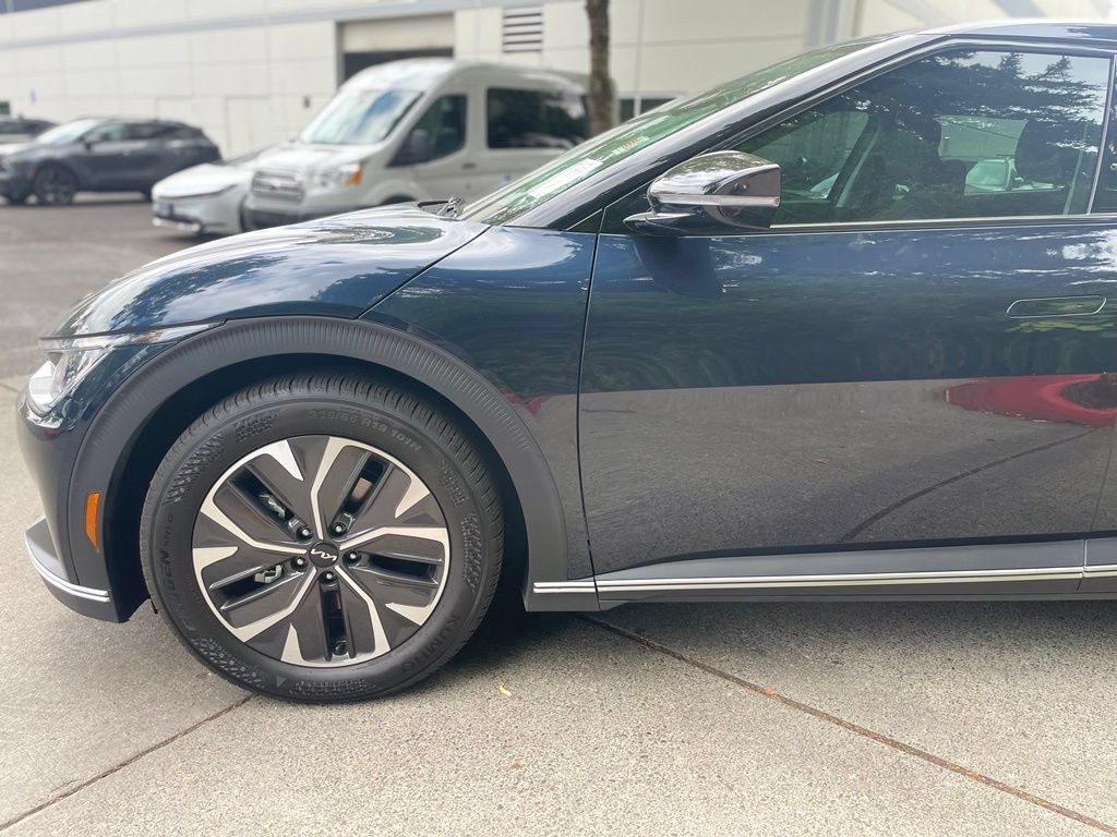 Certified 2024 Kia EV6 Light RWD image 7