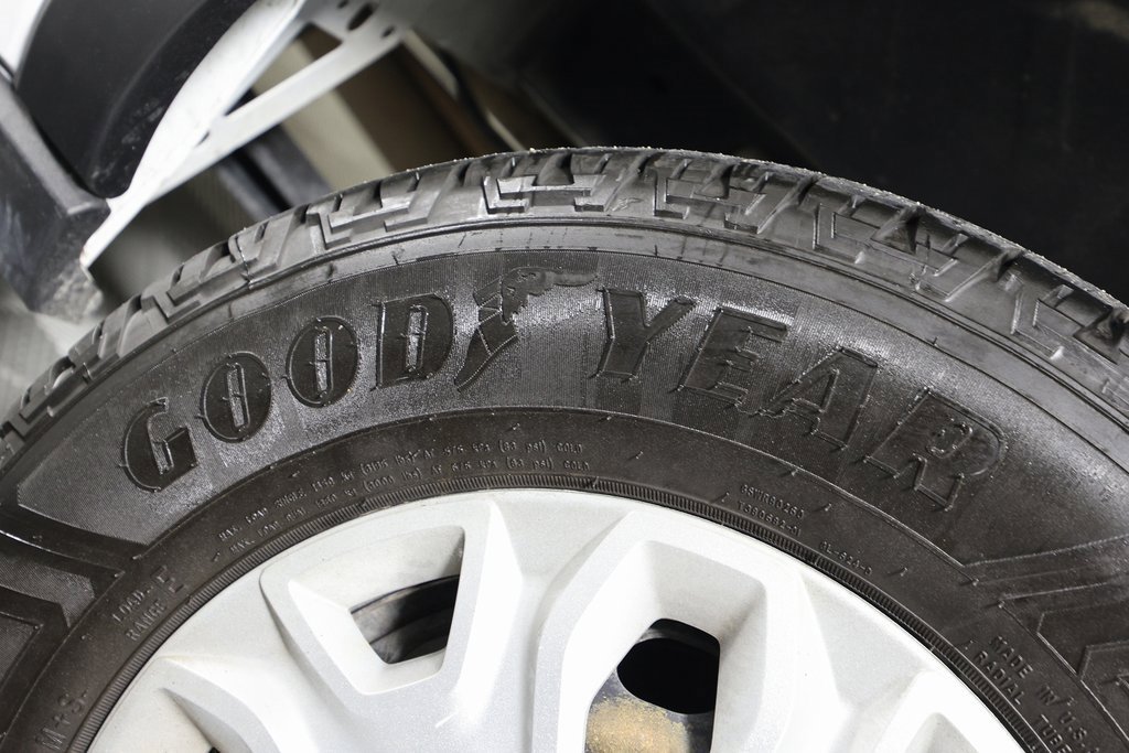 Used 2021 Ford Transit 350 XLT image 34