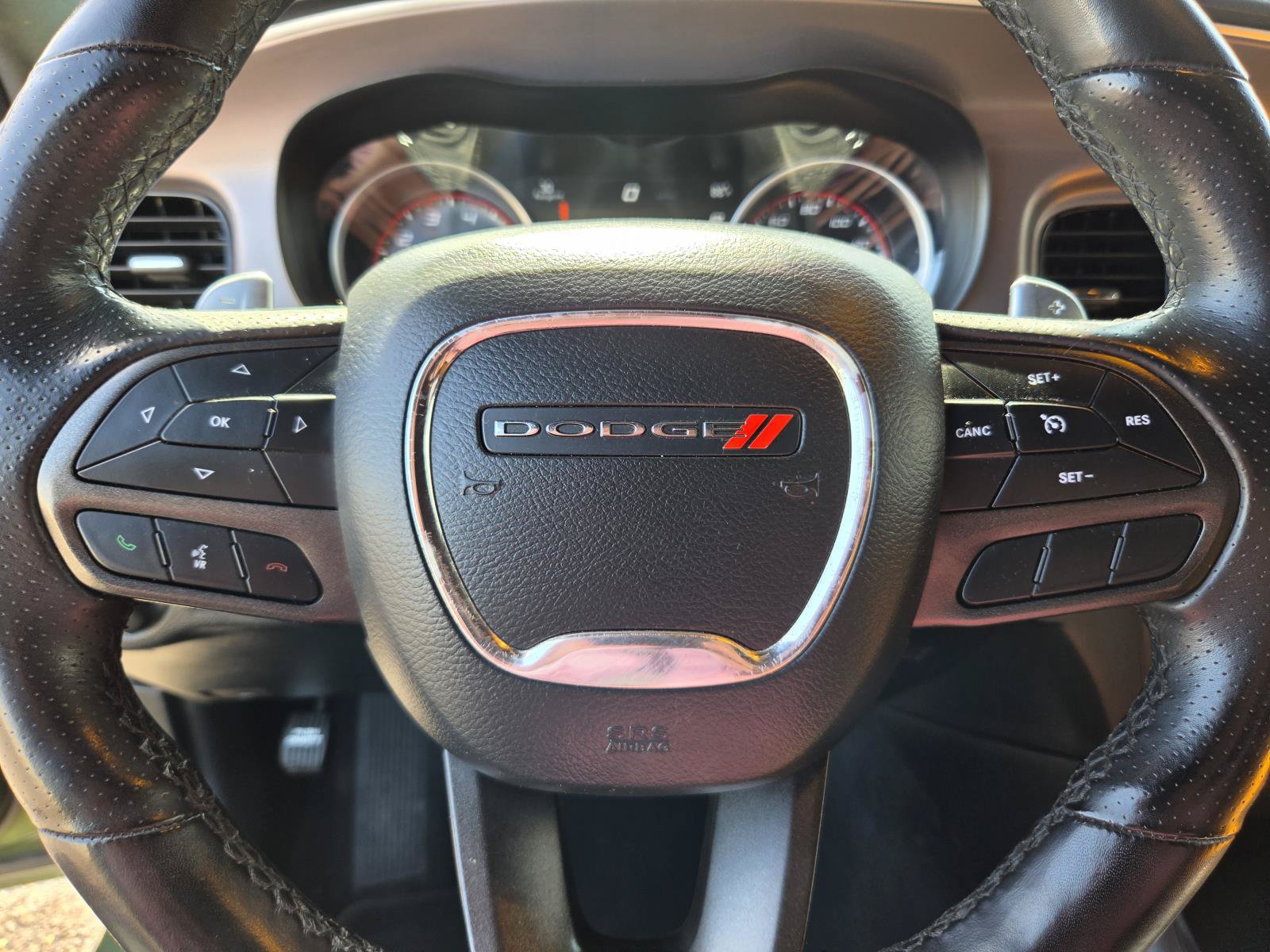 Used 2022 Dodge Charger R/T w/ Plus Group RWD image 17