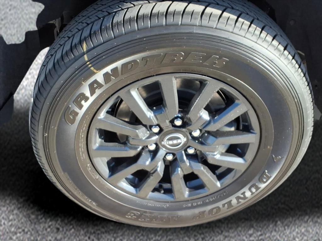 New 2026 Nissan Armada SV image 9