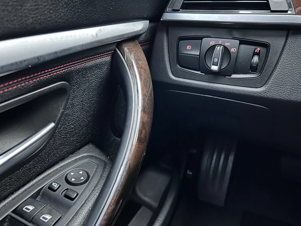 Used 2016 BMW 328i Gran Turismo xDrive AWD/4WD image 18