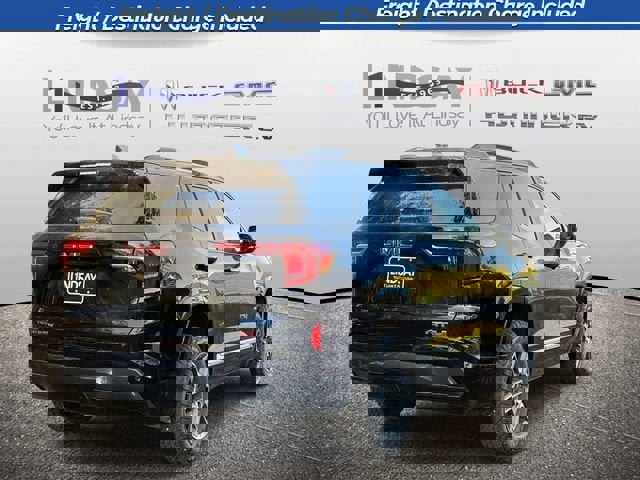 New 2026 GMC Terrain AT4 w/ Convenience Package III image 2