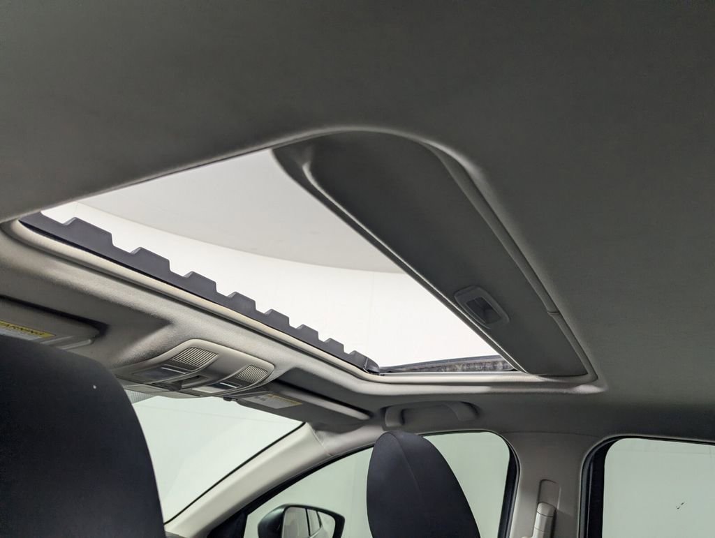 Used 2014 MAZDA MAZDA3 i Touring w/ Technology Package image 25