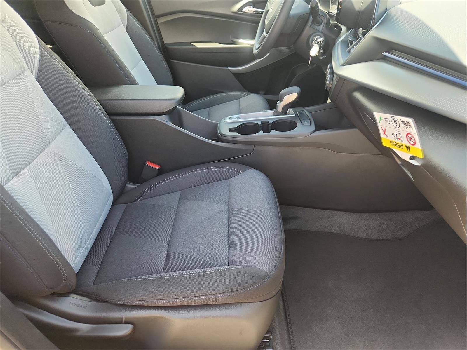 Used 2026 Chevrolet Trax LS FWD image 24
