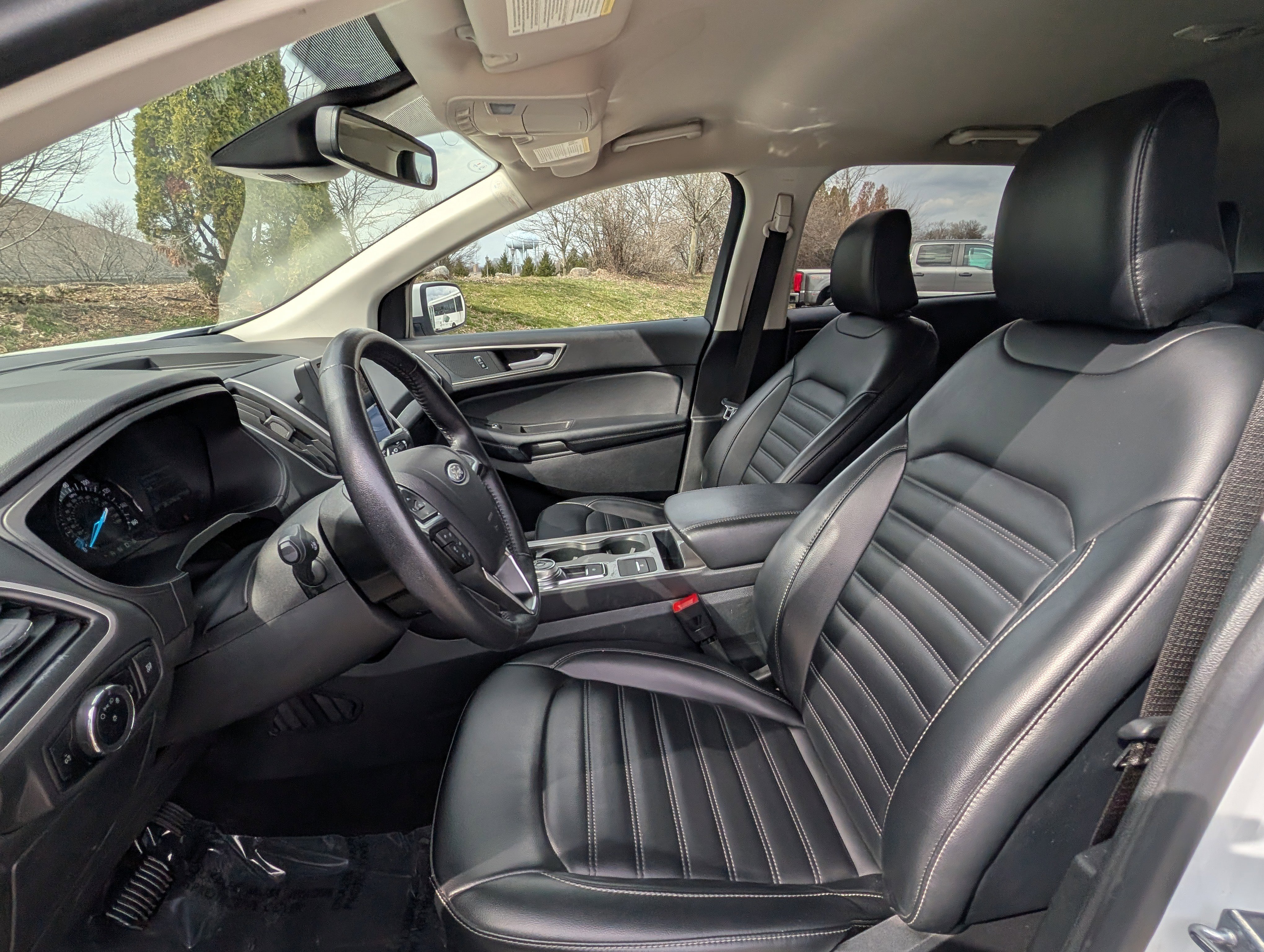 Used 2024 Ford Edge SEL image 10