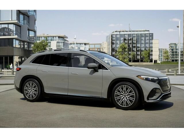 New 2026 Mercedes-Benz EQS 400 4MATIC SUV image 14