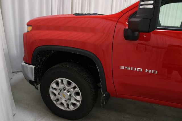Used 2026 Chevrolet Silverado 3500 LT AWD/4WD image 32