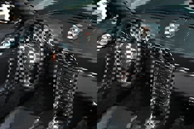 Used 2010 Porsche 911 Turbo image 32