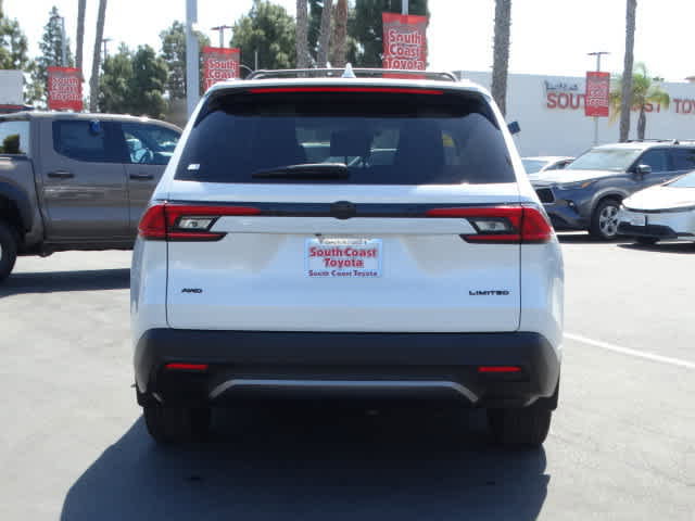 Used 2024 Toyota Grand Highlander Limited image 15