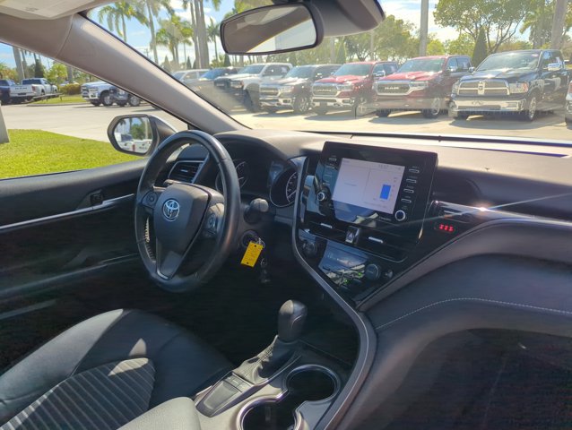 Used 2024 Toyota Camry SE image 28