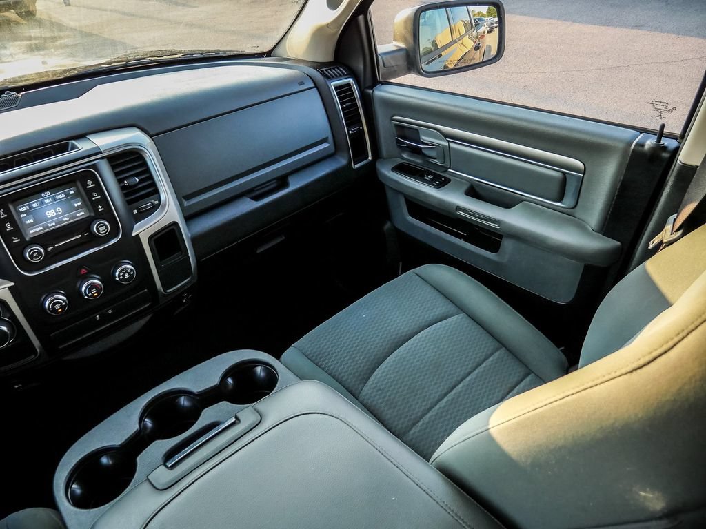 Used 2019 RAM 1500 Classic SLT RWD image 26