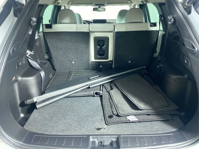 Used 2023 Mitsubishi Outlander SEL image 32