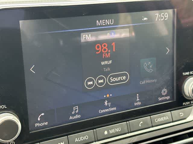 Used 2025 Nissan Altima 2.5 SV FWD image 24