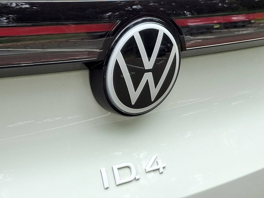 Used 2025 Volkswagen ID.4 Pro S Plus AWD/4WD image 30