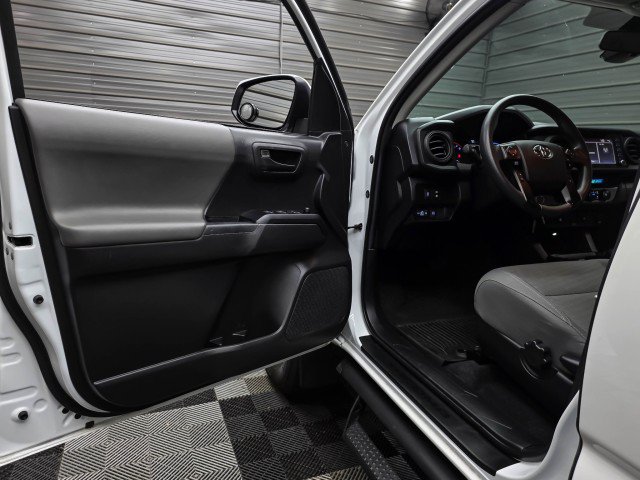 Used 2022 Toyota Tacoma SR AWD/4WD image 30