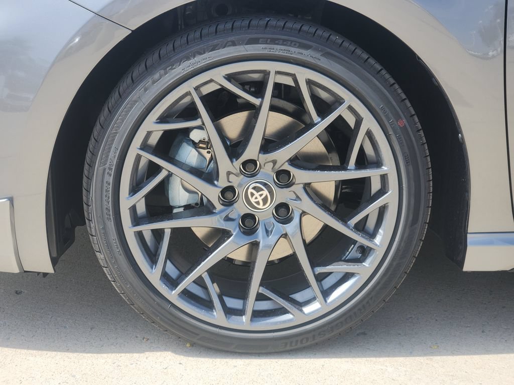 New 2026 Toyota Camry Hybrid FWD image 10
