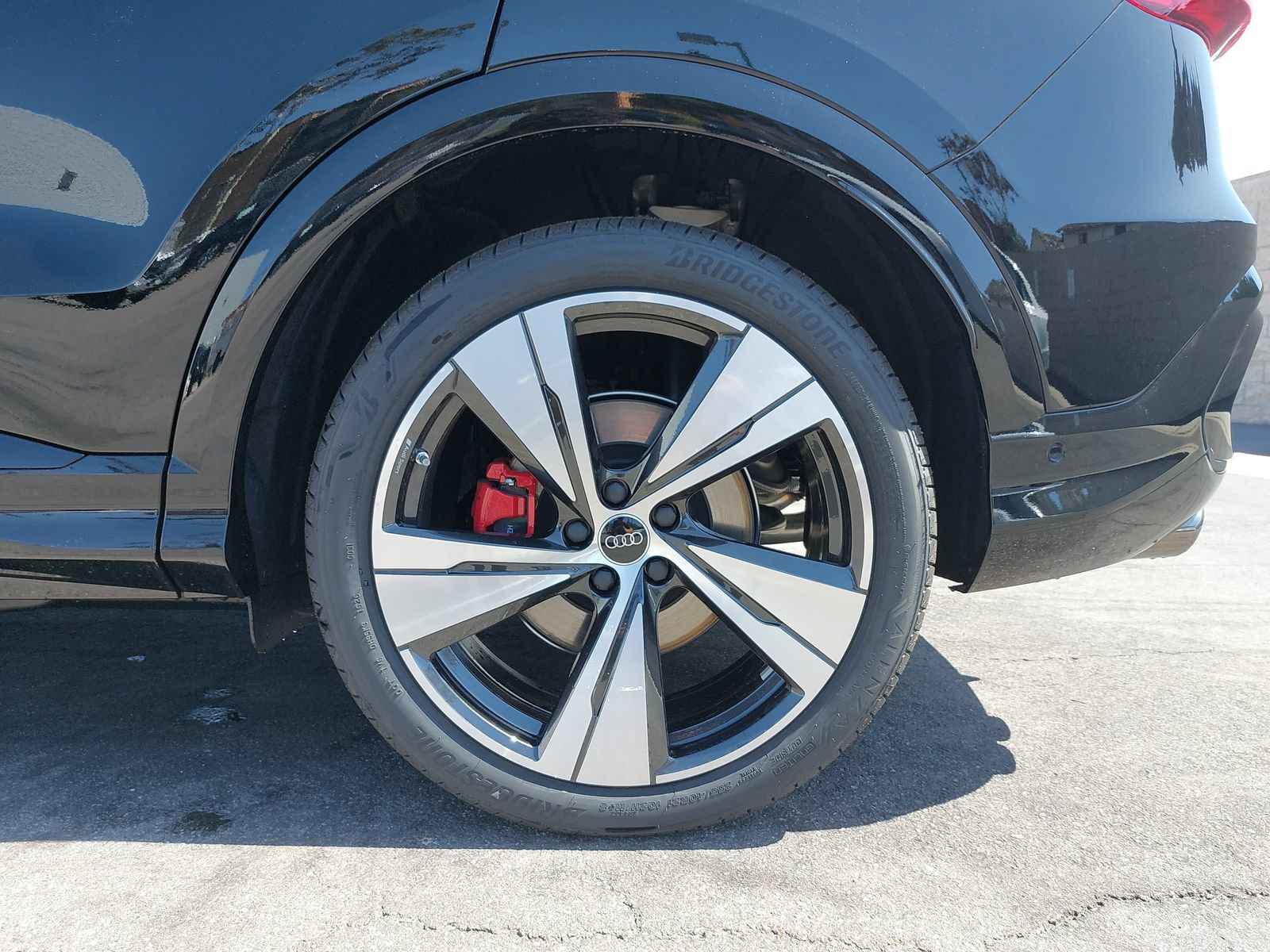 New 2026 Audi SQ5 Premium Plus AWD/4WD image 37