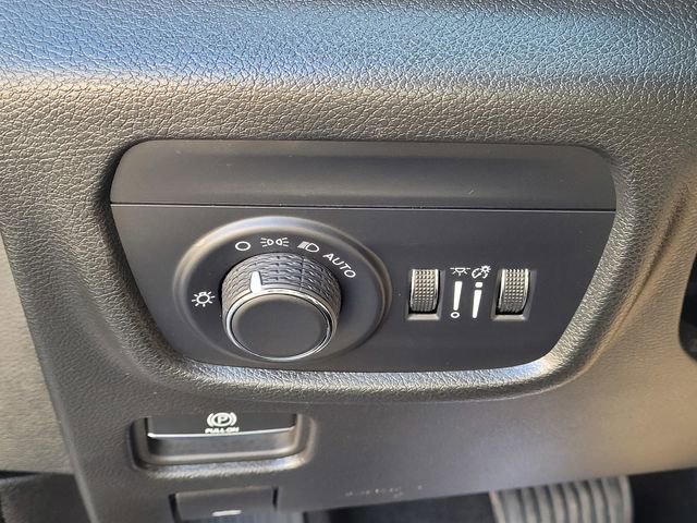 Used 2024 Jeep Grand Cherokee L Laredo image 25