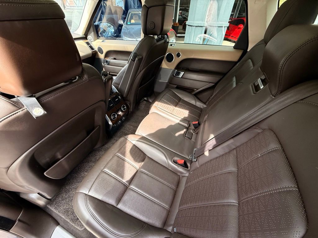 Used 2018 Land Rover Range Rover Sport HSE Dynamic image 33
