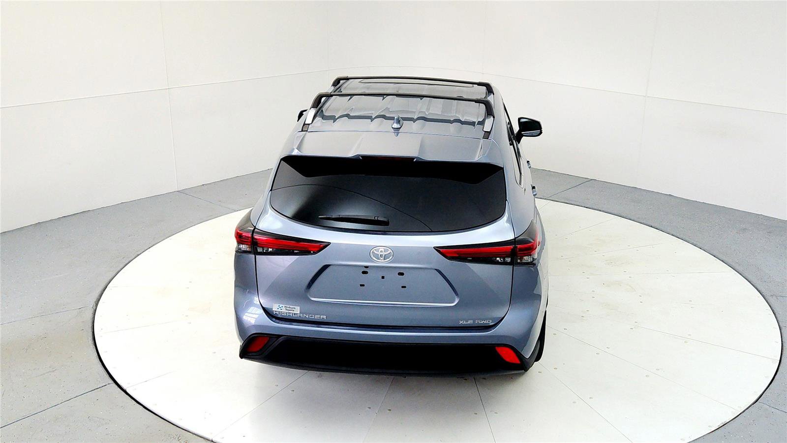 Certified 2021 Toyota Highlander XLE image 17