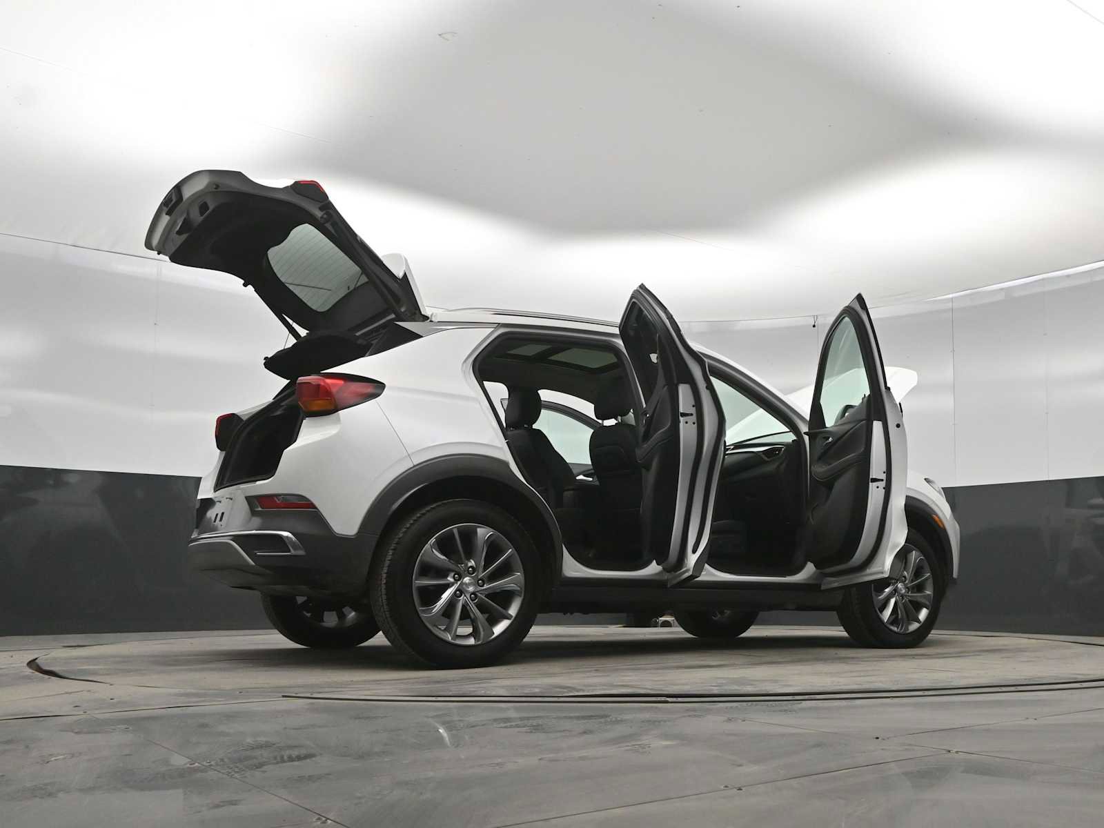 Used 2022 Buick Encore GX Essence w/ Experience Buick Package AWD/4WD image 44