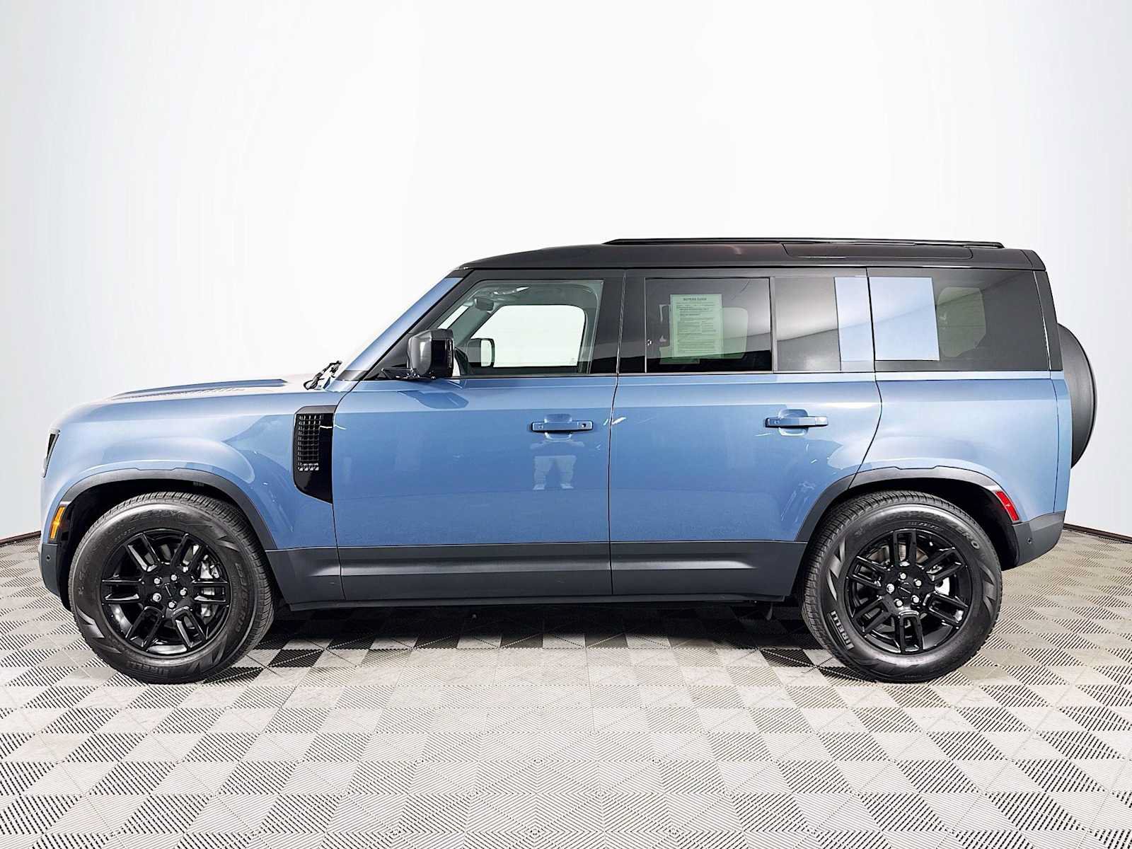 Used 2026 Land Rover Defender 110 S AWD/4WD image 8