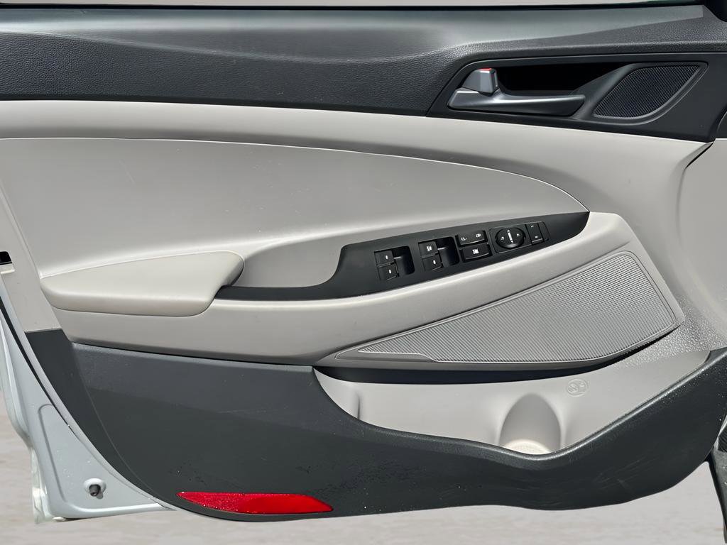 Used 2017 Hyundai Tucson SE image 16