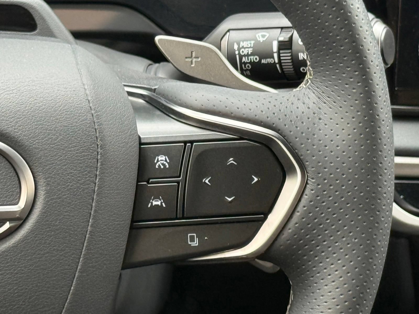 Used 2023 Lexus RX 500h F Sport w/ Accessory Package (Z1) AWD/4WD image 38