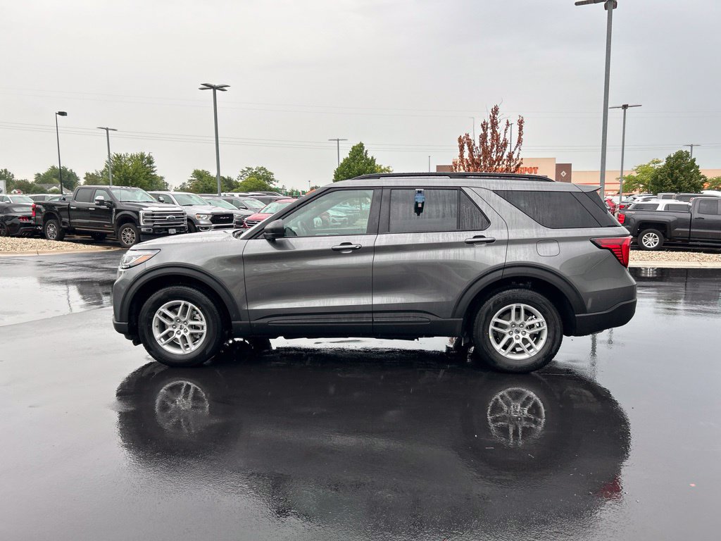 New 2027 Ford Explorer Active AWD/4WD image 9