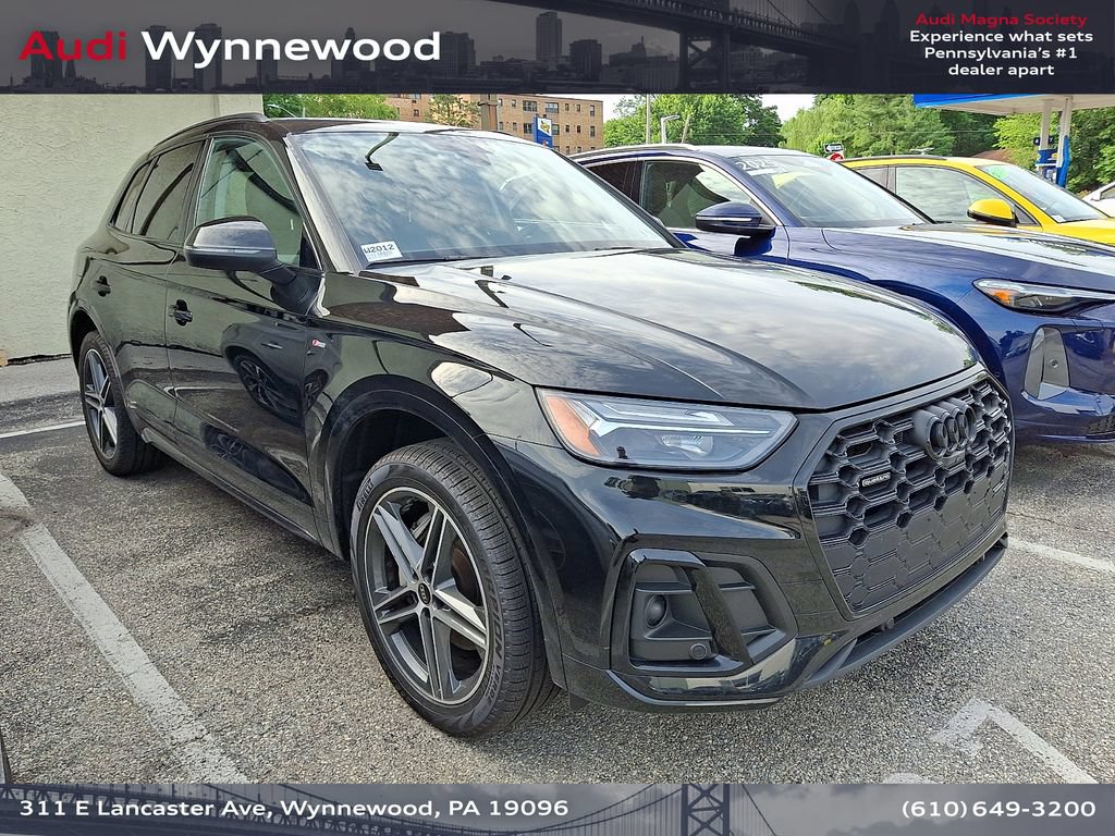 Used 2023 Audi Q5 e Premium Plus w/ Premium Plus Package AWD/4WD image 1