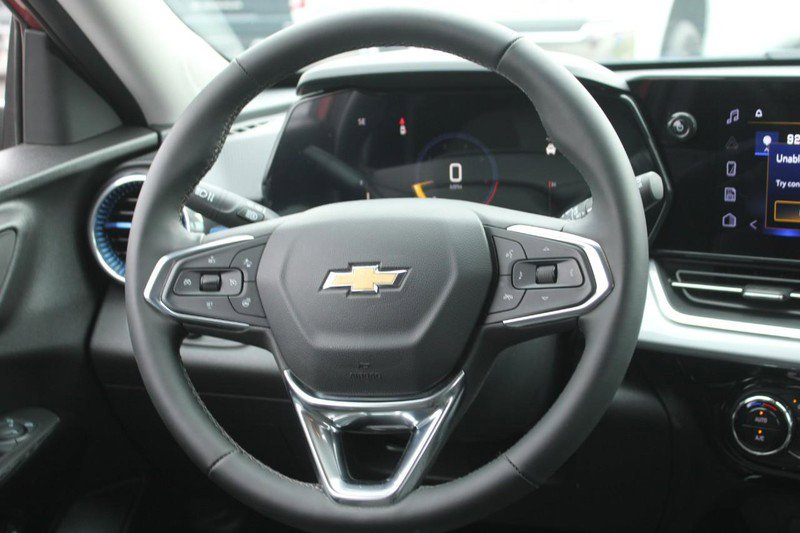 Certified 2024 Chevrolet Trax LT w/ Driver Confidence Package image 15