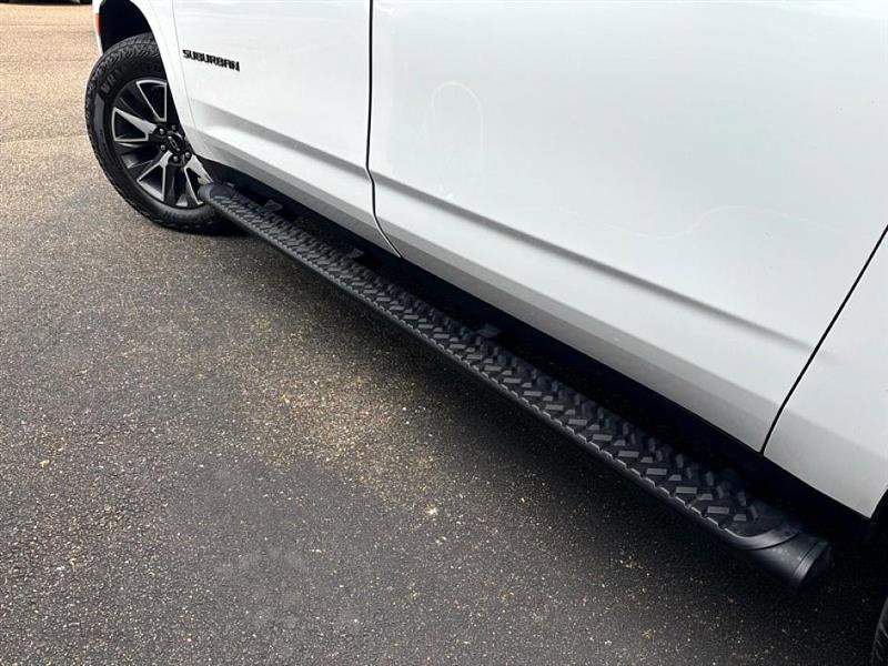 Used 2024 Chevrolet Suburban Z71 w/ Luxury Package image 55