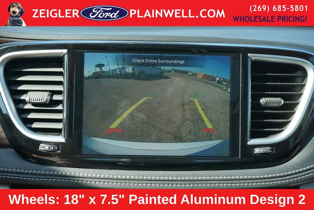 Used 2024 Chrysler Pacifica Limited FWD image 23